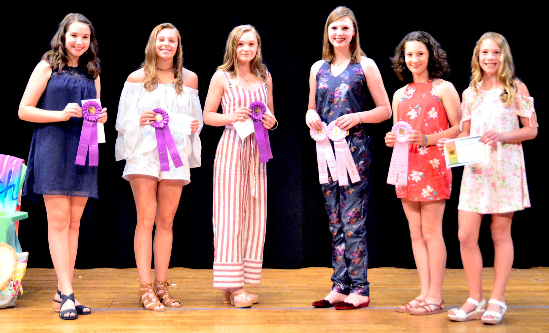 062019_4-HFashionShow018_LS.JPG